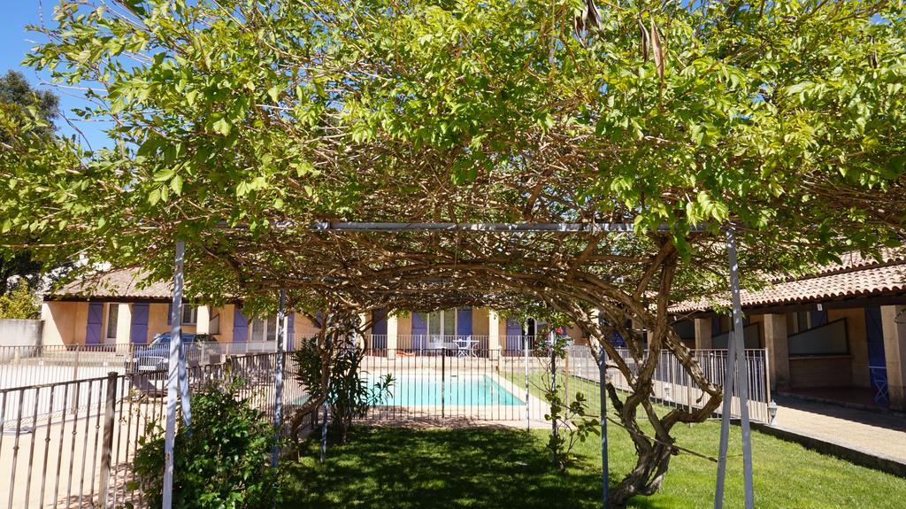 Appartements " Le Clos De La Cerisaie" Castillon-du-Gard Εξωτερικό φωτογραφία
