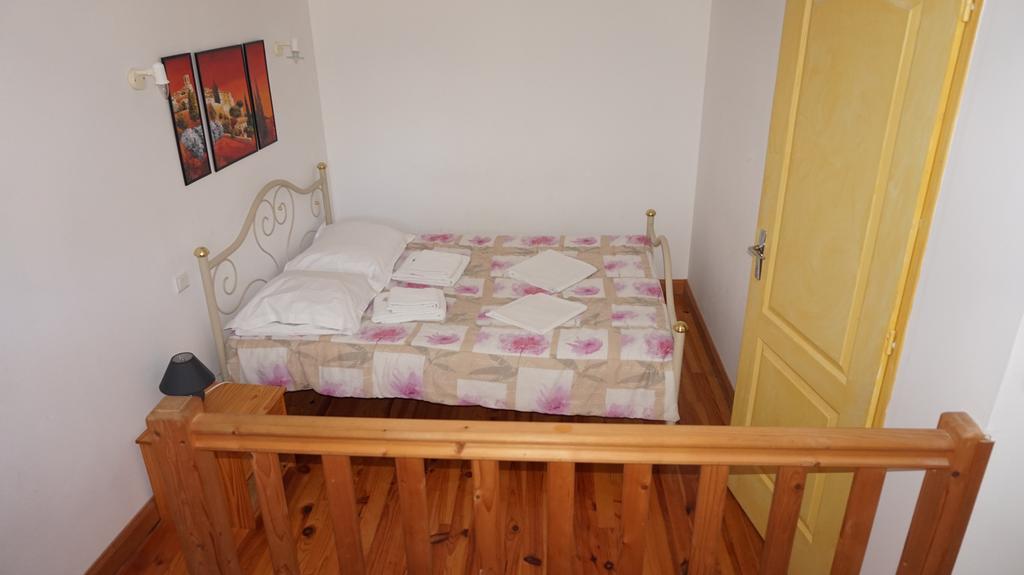 Appartements " Le Clos De La Cerisaie" Castillon-du-Gard Εξωτερικό φωτογραφία