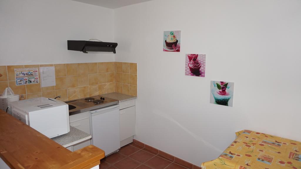 Appartements " Le Clos De La Cerisaie" Castillon-du-Gard Εξωτερικό φωτογραφία