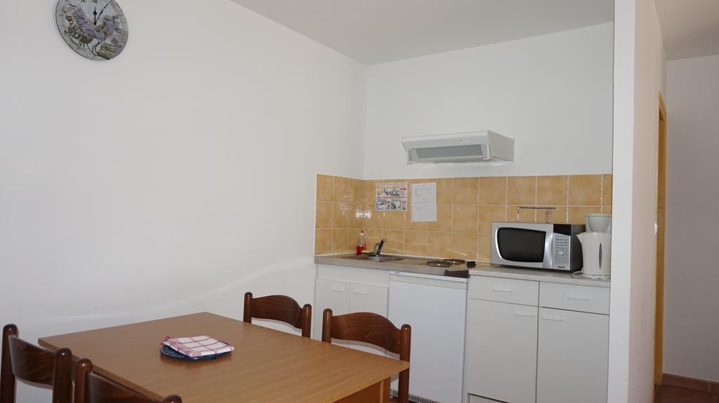 Appartements " Le Clos De La Cerisaie" Castillon-du-Gard Εξωτερικό φωτογραφία