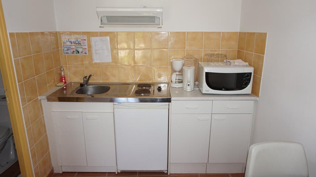 Appartements " Le Clos De La Cerisaie" Castillon-du-Gard Εξωτερικό φωτογραφία