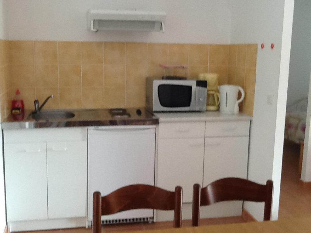 Appartements " Le Clos De La Cerisaie" Castillon-du-Gard Δωμάτιο φωτογραφία