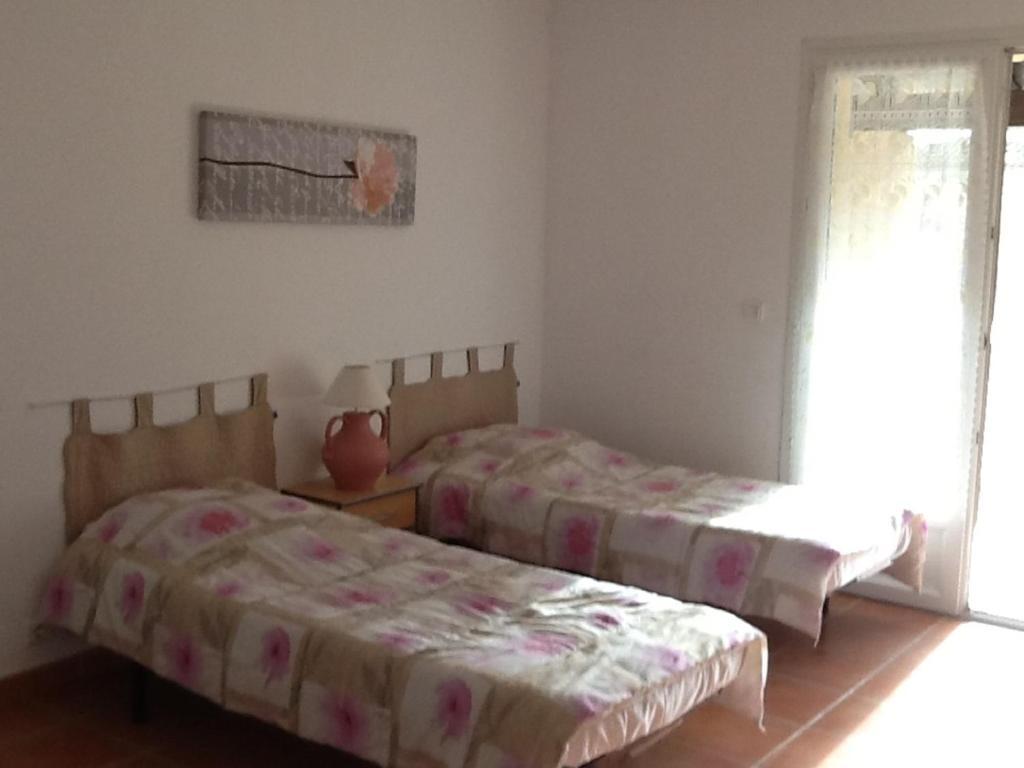 Appartements " Le Clos De La Cerisaie" Castillon-du-Gard Δωμάτιο φωτογραφία
