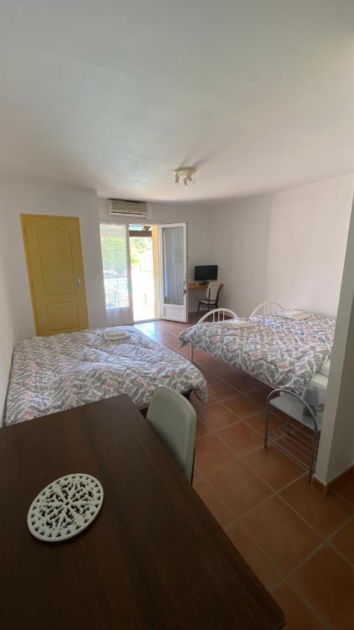 Appartements " Le Clos De La Cerisaie" Castillon-du-Gard Εξωτερικό φωτογραφία