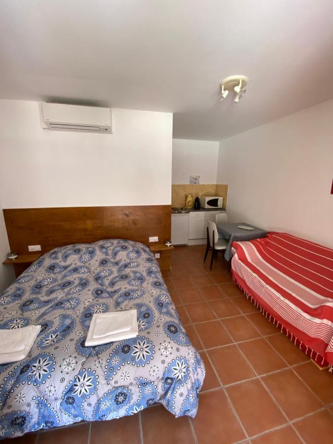 Appartements " Le Clos De La Cerisaie" Castillon-du-Gard Εξωτερικό φωτογραφία